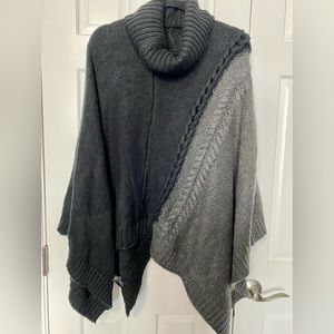 Vera Wang Knit Poncho - NWT - Size M/L